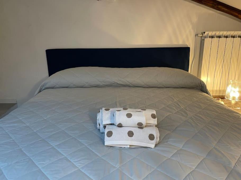 Accademia Love Apartment Bergamo Bagian luar foto