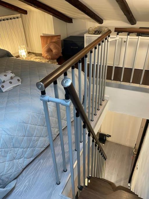 Accademia Love Apartment Bergamo Bagian luar foto