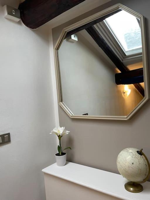 Accademia Love Apartment Bergamo Bagian luar foto